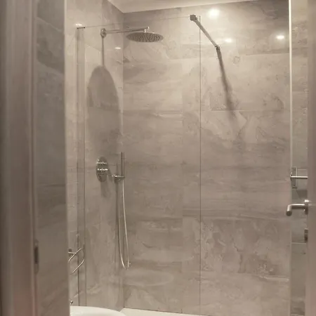 Chiatamone Relais