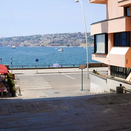 Chiatamone Relais Apartman