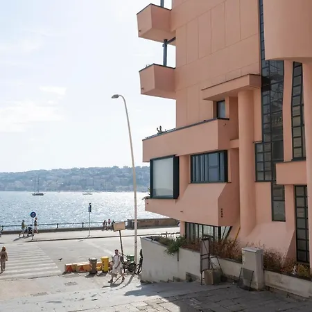 Chiatamone Relais * Neapel