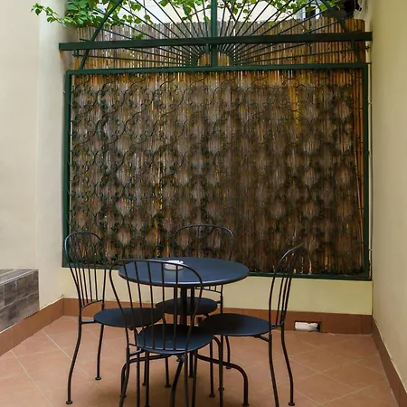 Chiatamone Relais Apartment Neapel